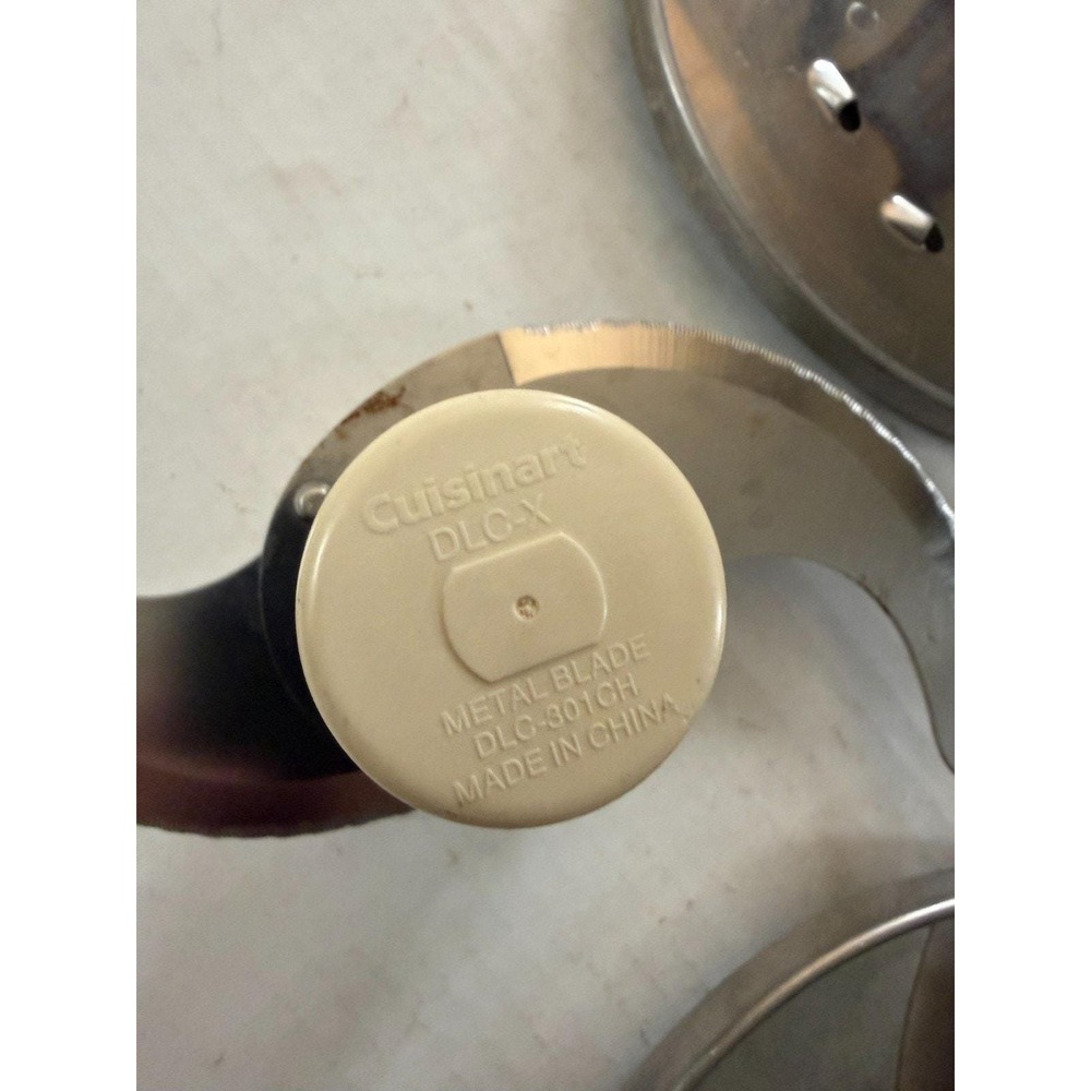 Lot of 4 Vintage Cuisinart Food Processor Blades Accesories - Picture 3 of 6